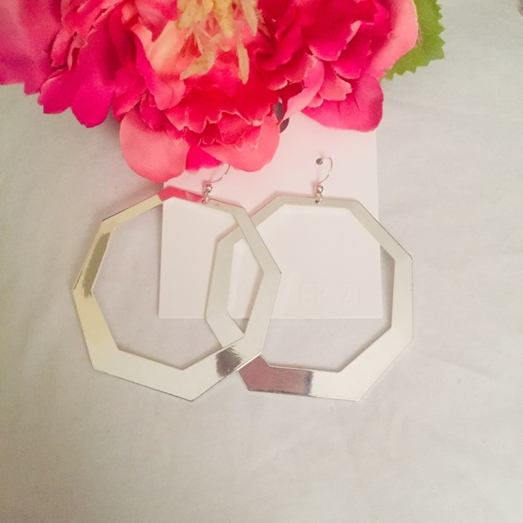 NWT Forever21 Silvertone Large Hoop Earrings - Picture 1 of 5